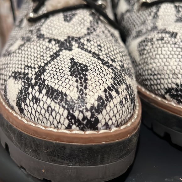 Faux Fur Snake skin combat boots - Picture 3 of 8